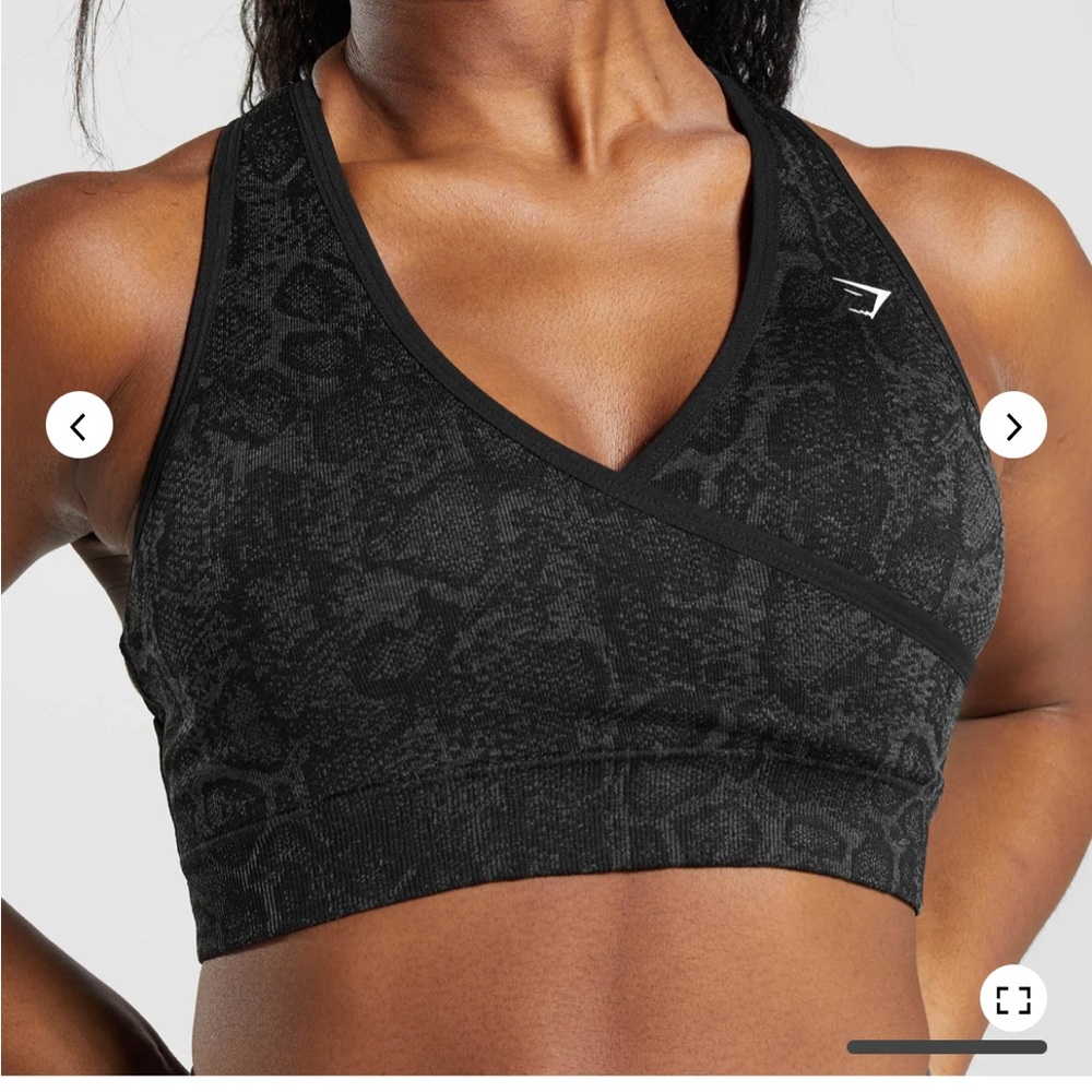 Gymshark Adapt Camo Seamless Sports Bra - Savanna Black in Small